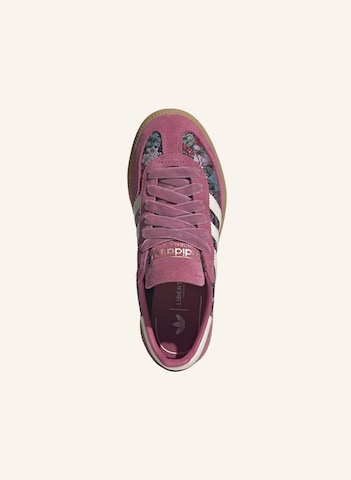 ADIDAS ORIGINALS - Zapatillas deportivas 'Liberty Handball Spezial' en rojo