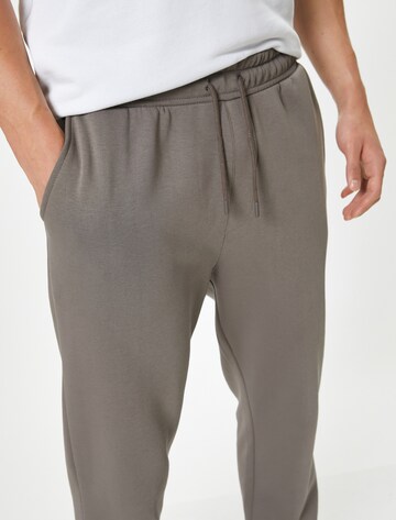 Koton Tapered Pants in Grey