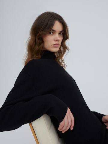 Pullover 'Alexandra' di EDITED in nero