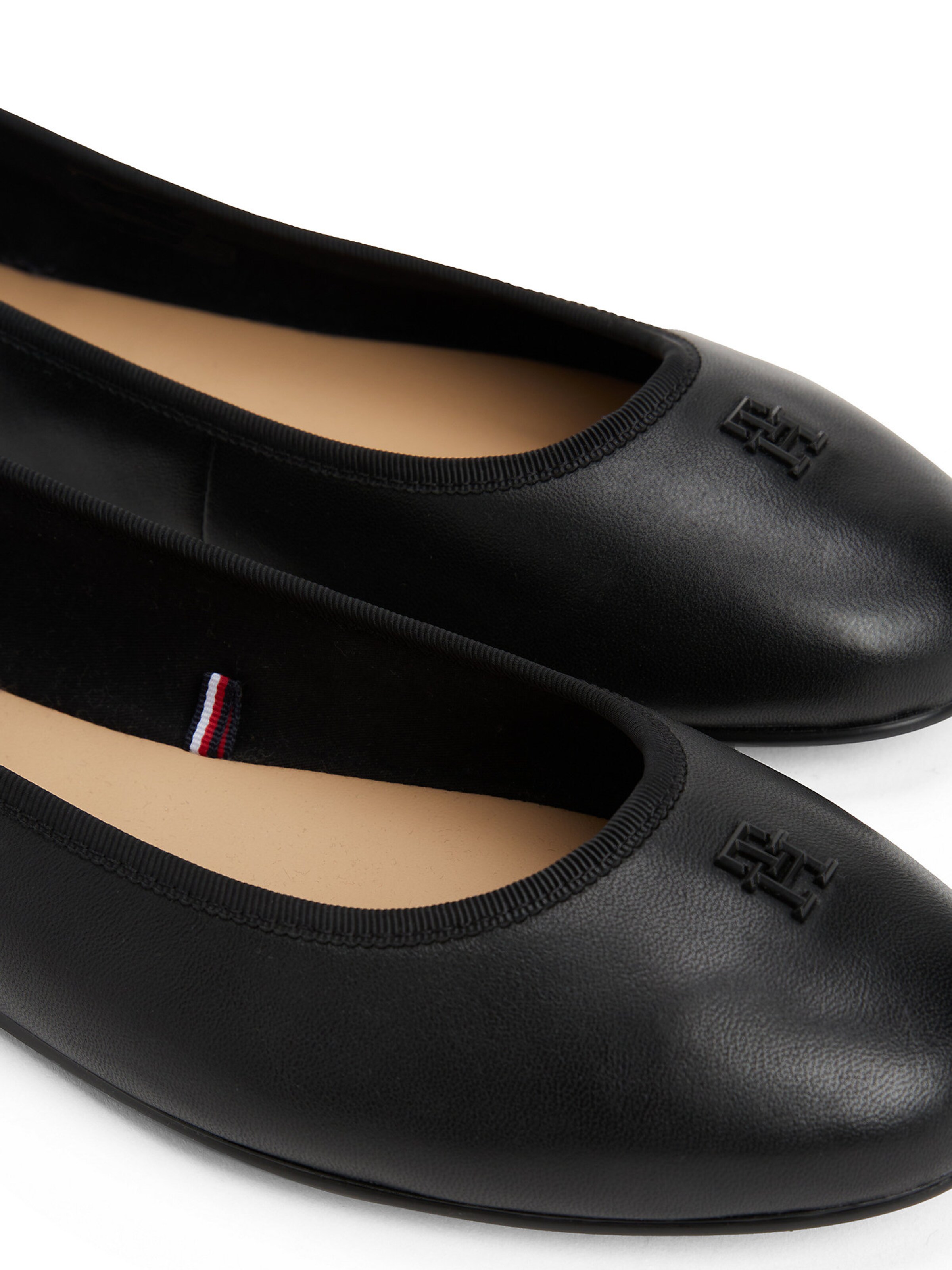 TOMMY HILFIGER Ballerina in Schwarz