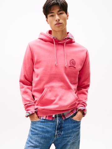 Tommy Jeans Свитшот в Красный