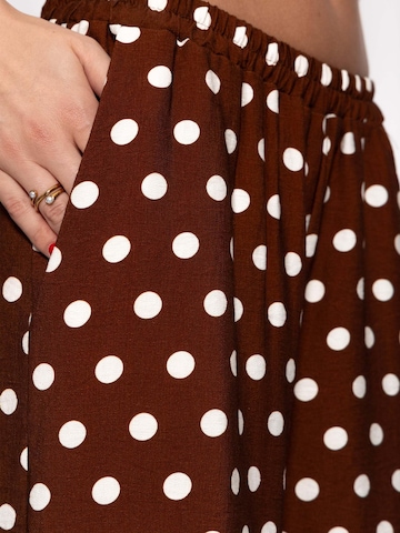 SASSYCLASSY Loosefit Hose‌‌‌ in Braun