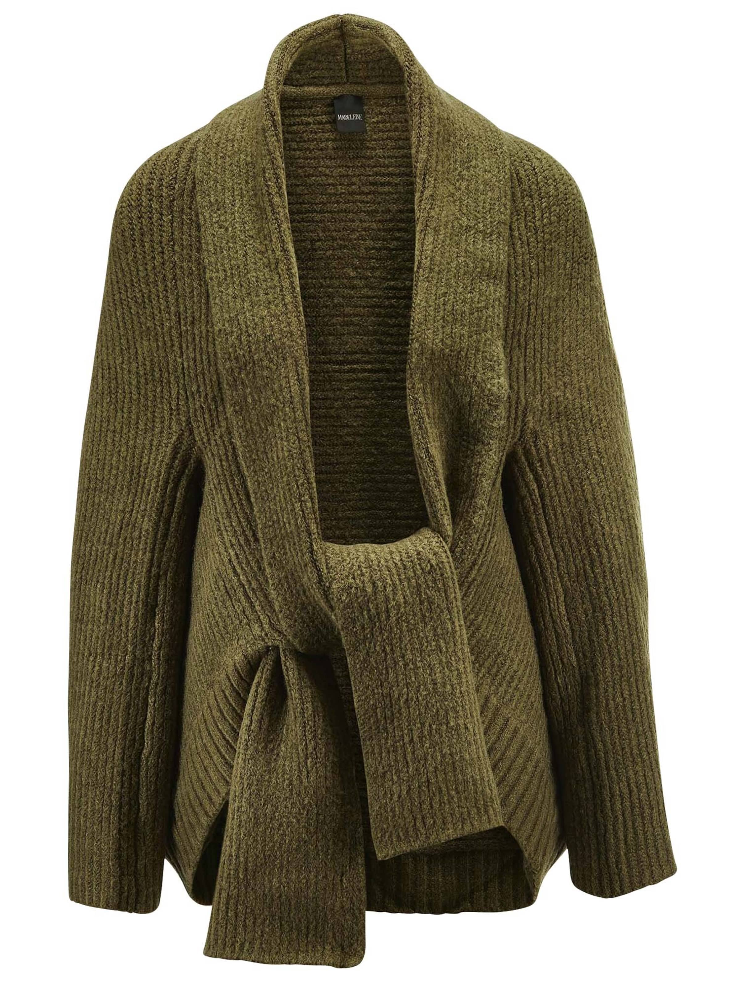 MADELEINE Strickmantel in Grün: Vorderseite