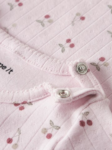 NAME IT Kezeslábas 'NBFFICHERRY' - rózsaszín