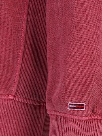 Bluză de molton de la Tommy Jeans Plus pe roșu
