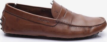 Tod's Flats & Loafers in 42 in Brown: front