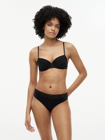 String TOMMY HILFIGER en noir : devant