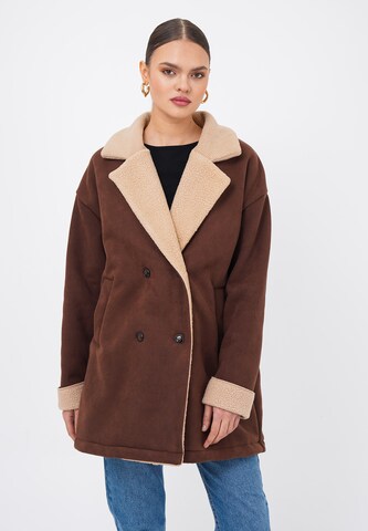 FRESHLIONS Between-seasons coat 'Nevara' in Brown: front
