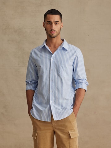 DAN FOX APPAREL Regular fit Button Up Shirt 'Silas' in Blue: front