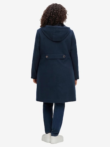 SHEEGO Between-Seasons Coat in Blue