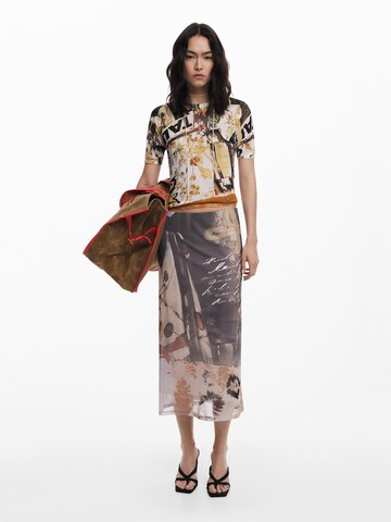 Fustă de la Desigual pe mai multe culori