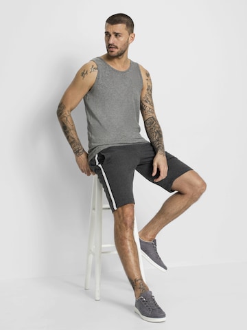 bonprix Shirt in Grey