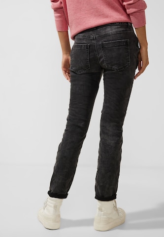 STREET ONE Slimfit Jeans in Zwart