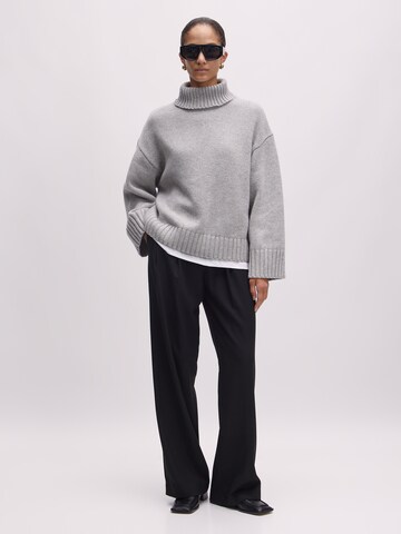 EDITED Wide leg Pleat-Front Pants 'Tima' in Black