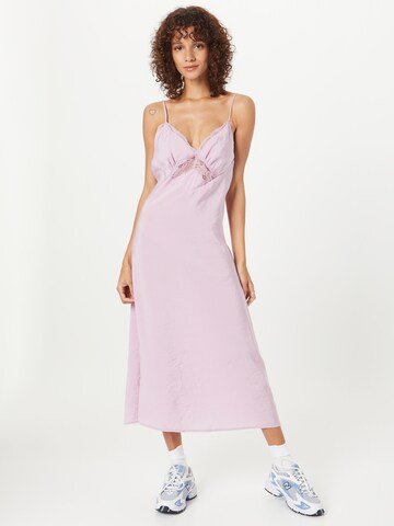 Robe Dorothy Perkins en rose : devant