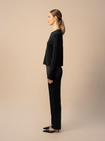 Coupe slim Pantalon 'Sylvie' Anse Victorin en noir