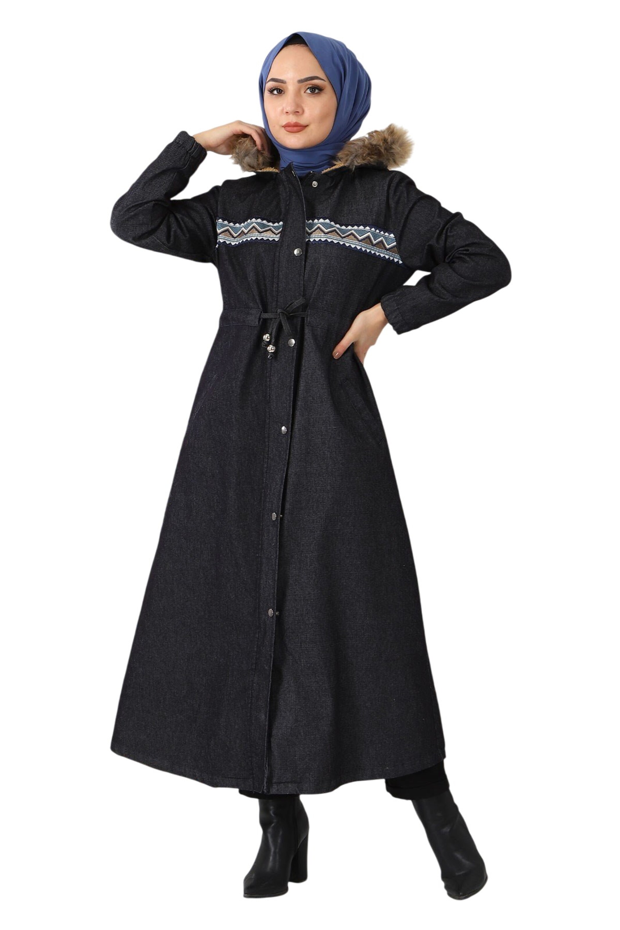 MODAMIHRAM Mantel in Grau: Vorderseite