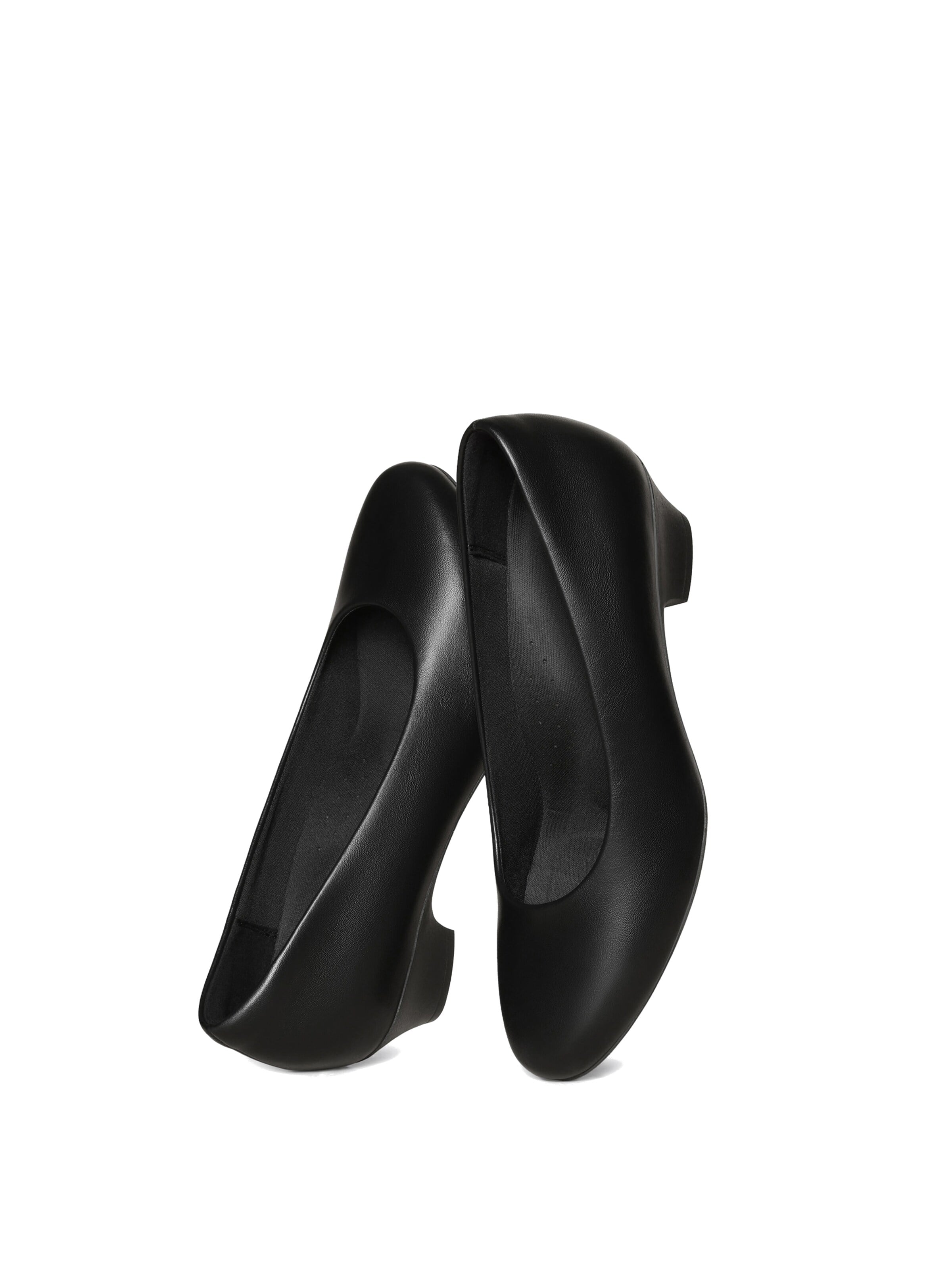 Dream Pairs Pumps in Black