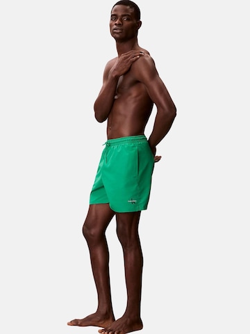 Shorts de bain 'CALVIN KLEIN MEDIUM DRAWSTRING Costumi da bagno' Calvin Klein en vert