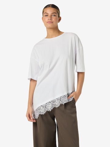 Noisy may Shirt in White: front