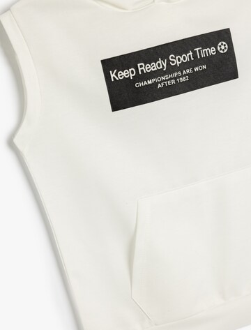 Koton Sweatshirt in White