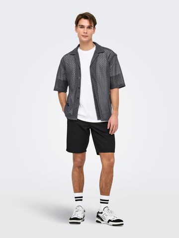 Fit confort Chemise 'ONSNovak' Only & Sons en gris