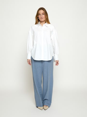 Maglia extra large 'Jessa' di minus in bianco