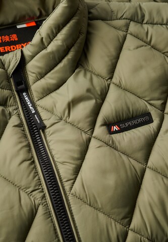 Veste mi-saison 'Fuji Lite' Superdry en vert