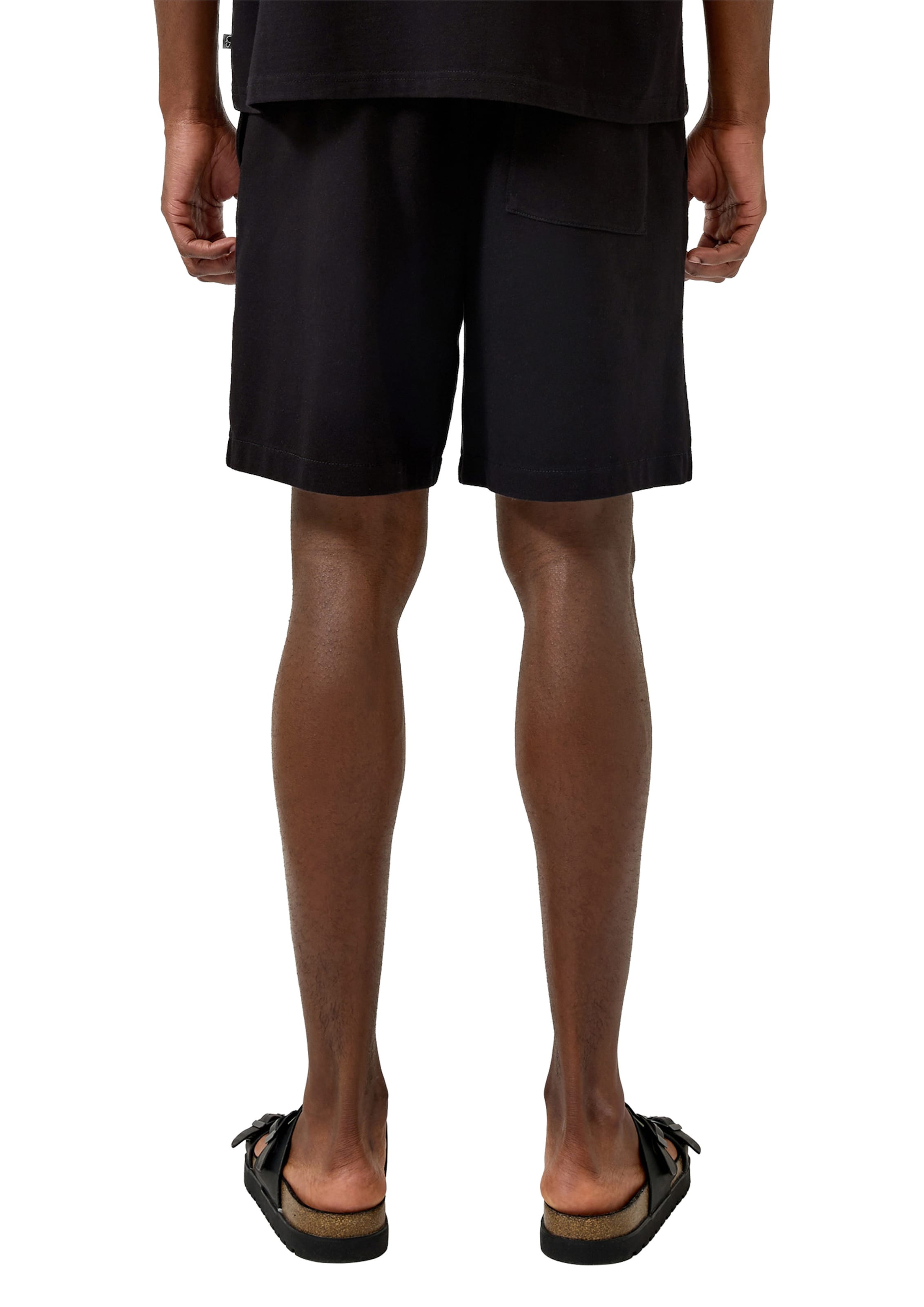 QS Regular Shorts in Schwarz