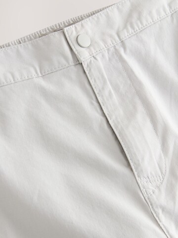 Loosefit Pantalon cargo Next en gris