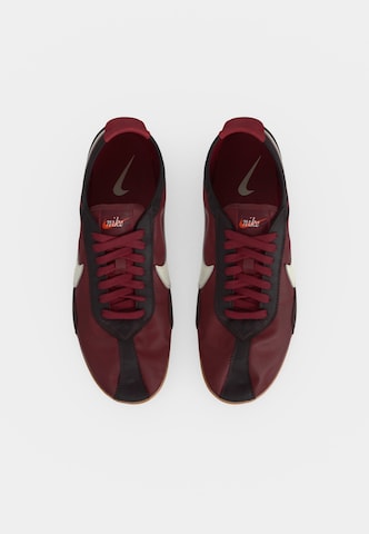 Nike Sportswear Sneakers laag in Rood: bovenkant