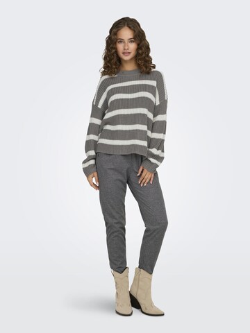 JDY Sweater 'JUSTY' in Grey