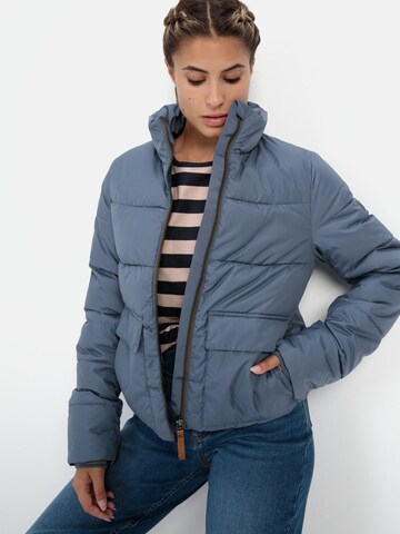 CAMEL ACTIVE Cropped Pufferjacke aus recyceltem Polyester in Blau