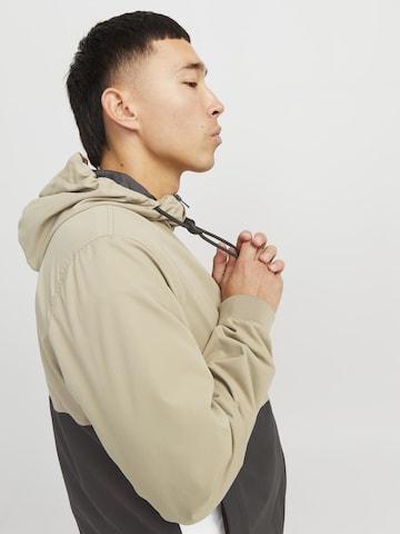 JACK & JONES Φθινοπωρινό και ανοιξιάτικο μπουφάν 'JJERush' σε καφέ