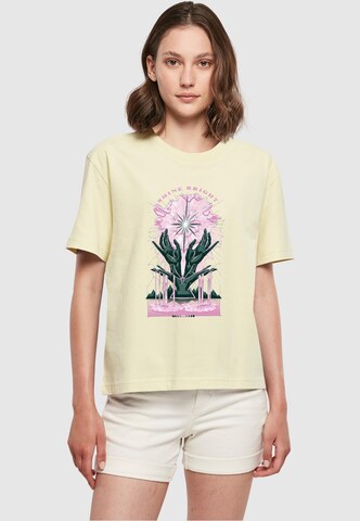 Maglietta 'Shine Bright' di Mister Tee in giallo: frontale