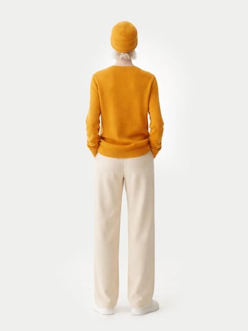 GOBI Cashmere Sweater 'Cashmere Hat & Sweater Set' in Orange