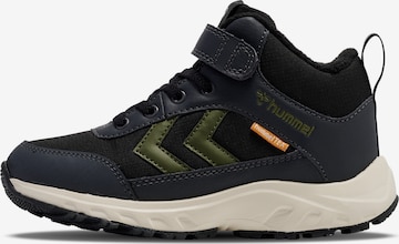 Hummel Boots in Grau: Vorderseite