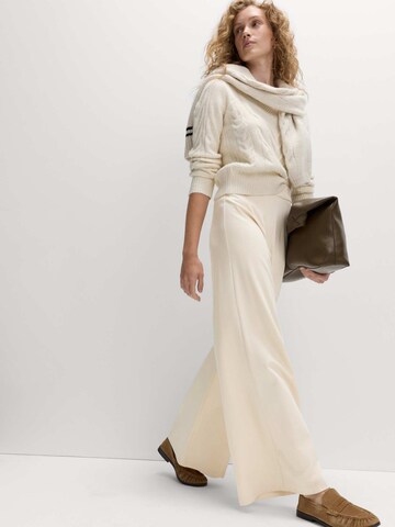 évasé Pantalon Marks & Spencer en beige