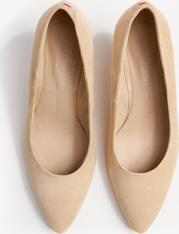 LLOYD Pumps in Beige