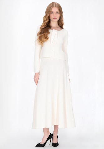 DreiMaster Klassik Rok in Wit