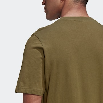 ADIDAS ORIGINALS Тениска 'Graphic Camo' в зелено