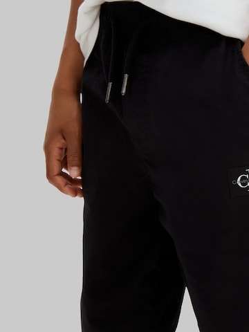 Calvin Klein Jeans Regular Shorts in Schwarz