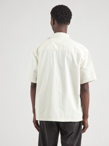 GAP Comfort fit Button Up Shirt in Beige