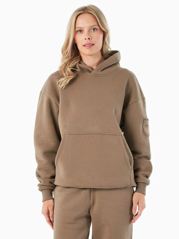 Organication Sweatshirt in Braun: Vorderseite