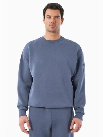 Organication Sweatshirt in Blue: front