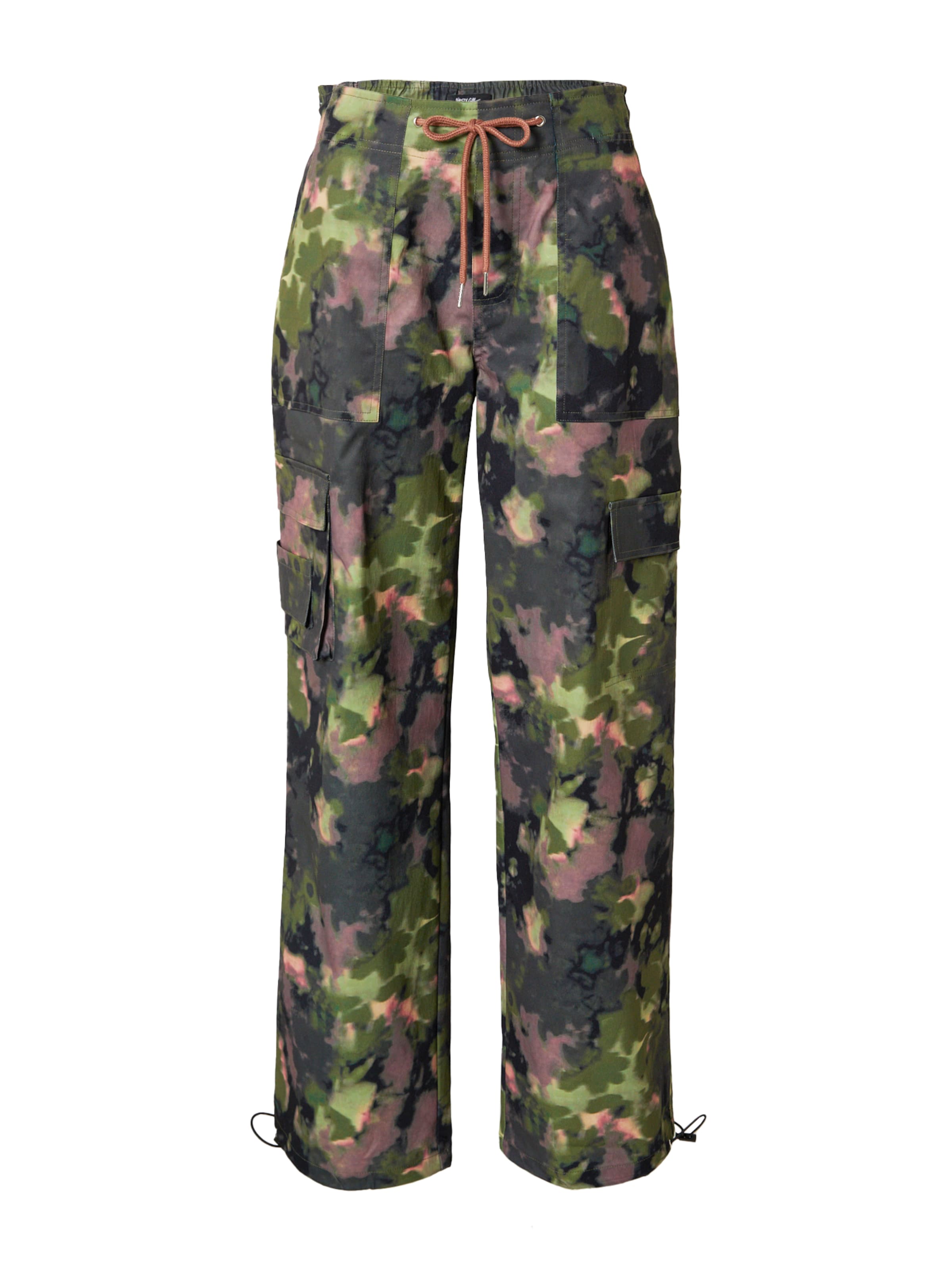 Loosefit Pantalon cargo Nasty Gal en vert : devant
