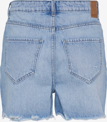 PIECES Regular Shorts 'SUMMER' in Blau