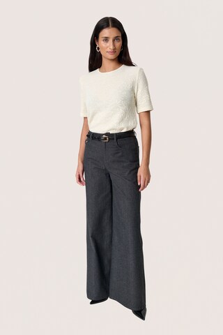 SOAKED IN LUXURY Tapered Jeans 'Ninnie' in Black