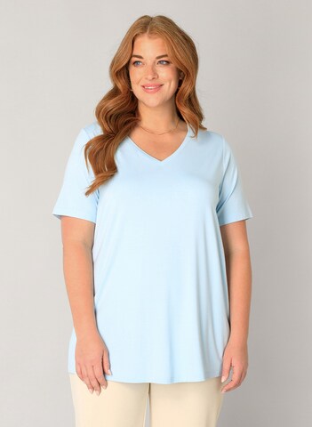 BASE LEVEL CURVY Shirt 'Alba' in Blue: front