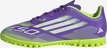 ADIDAS PERFORMANCE - Calzado deportivo 'F50 Club' en lila: frente